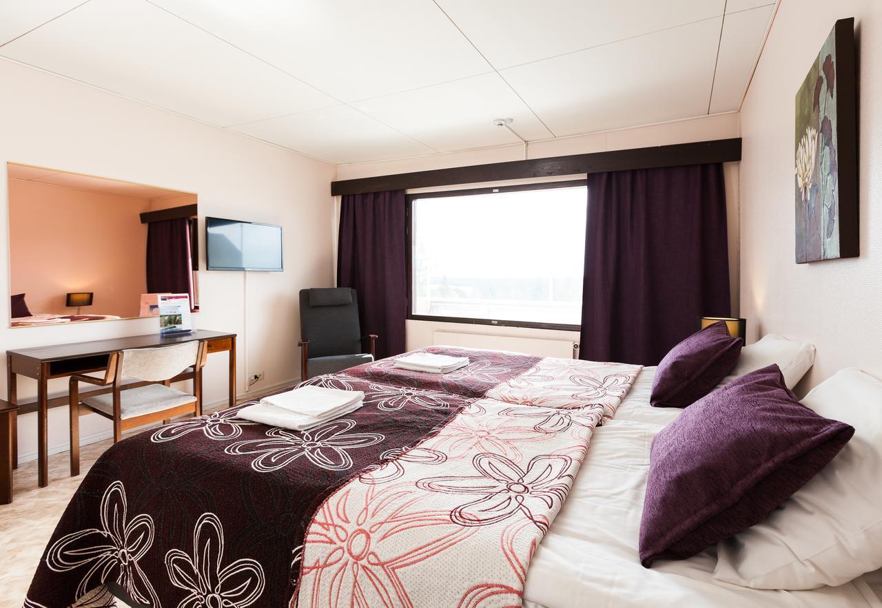 Hotel Julie Joensuu Ngoại thất bức ảnh