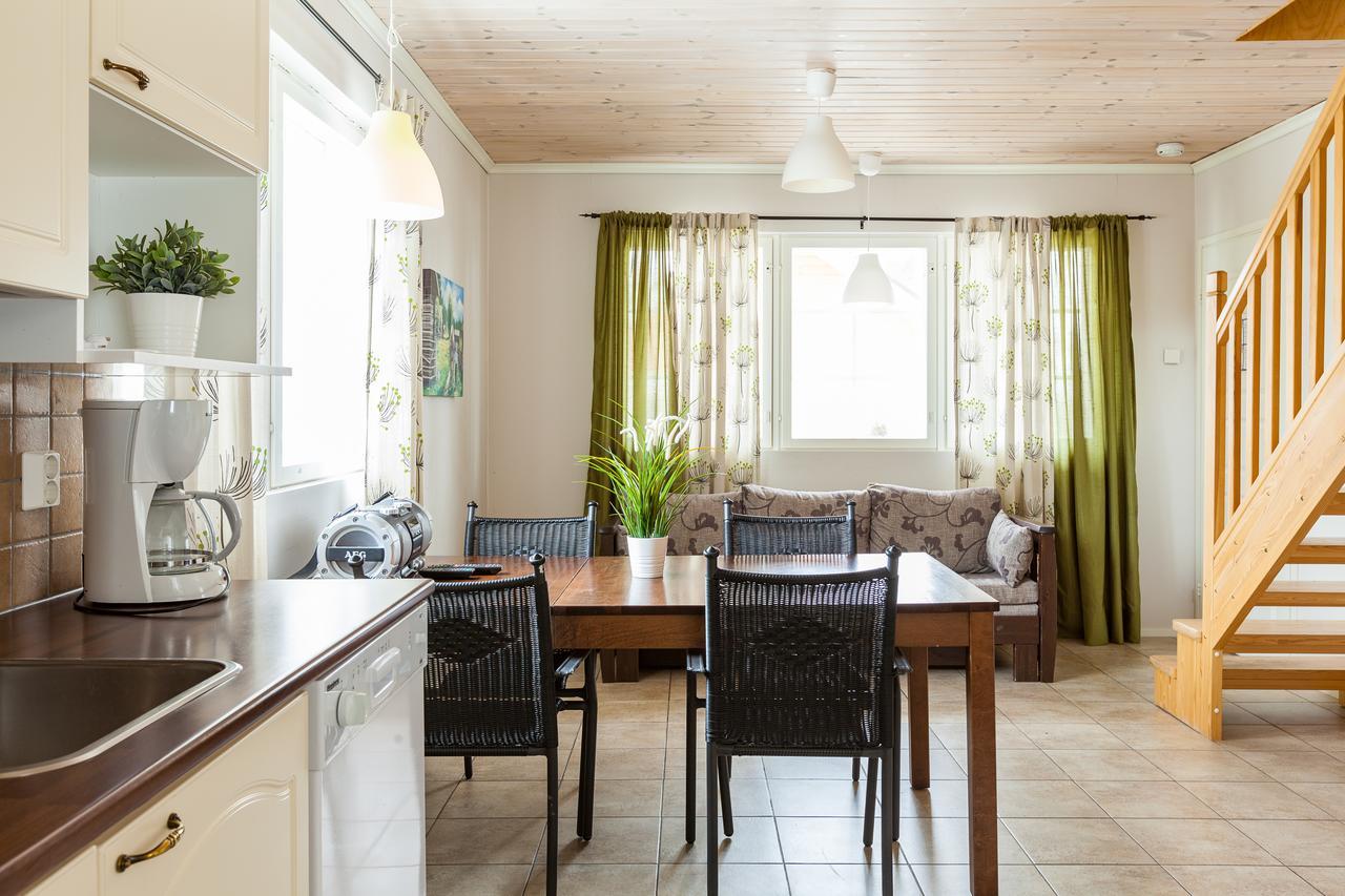 Hotel Julie Joensuu Ngoại thất bức ảnh