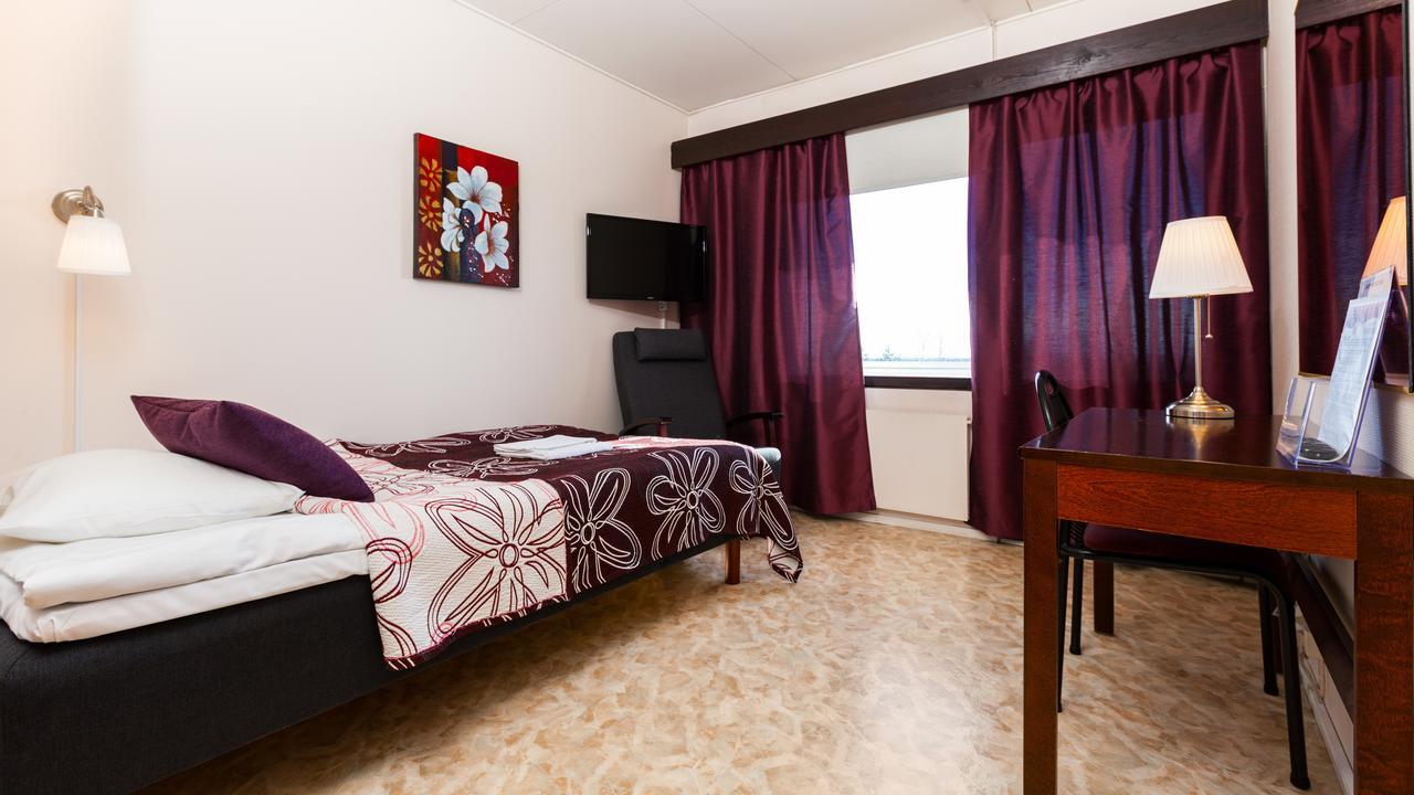 Hotel Julie Joensuu Ngoại thất bức ảnh